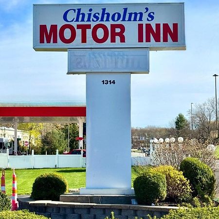 Chisholm'S Motor Inn Saugus Dış mekan fotoğraf